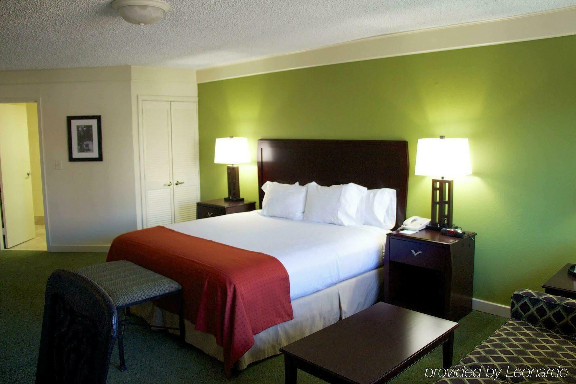 Holiday Inn Athens - University Area Екстер'єр фото