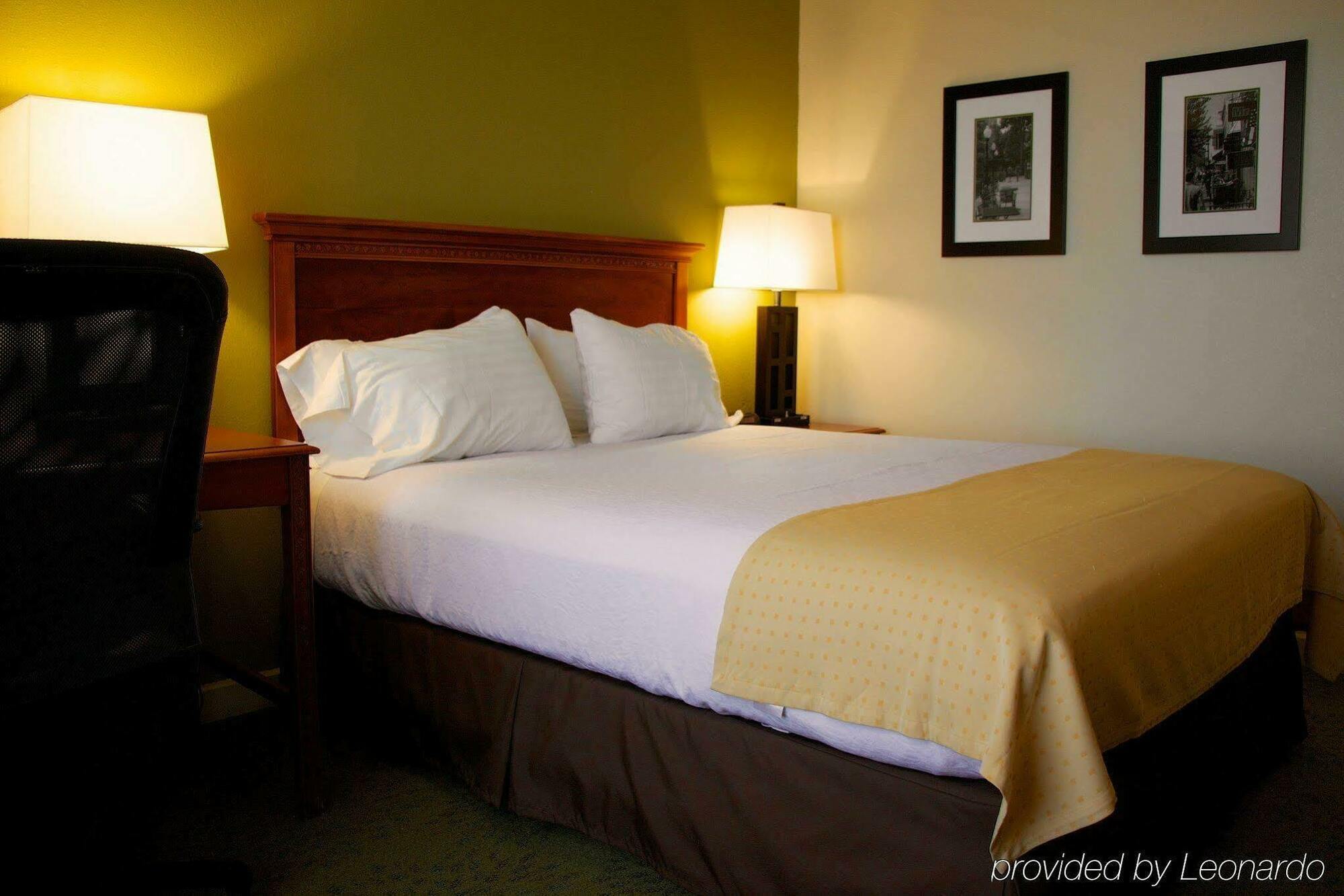 Holiday Inn Athens - University Area Екстер'єр фото
