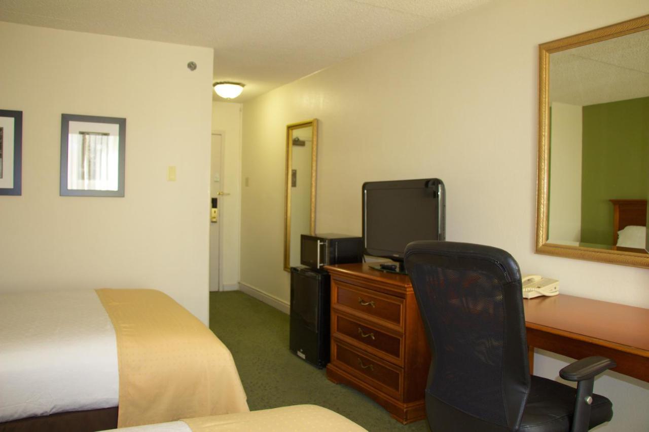 Holiday Inn Athens - University Area Екстер'єр фото