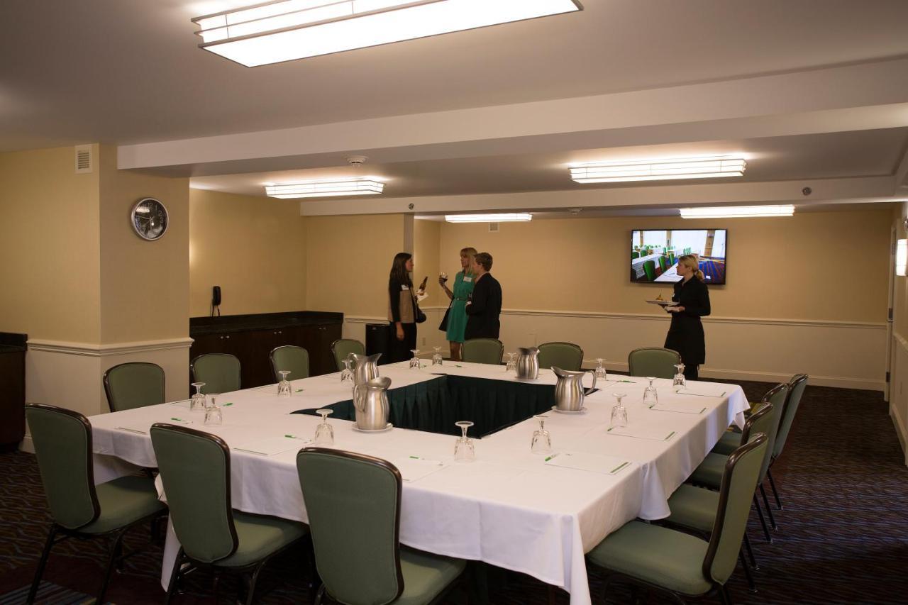 Holiday Inn Athens - University Area Екстер'єр фото