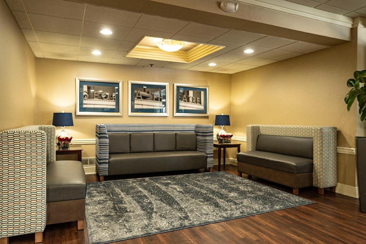 Holiday Inn Athens - University Area Екстер'єр фото